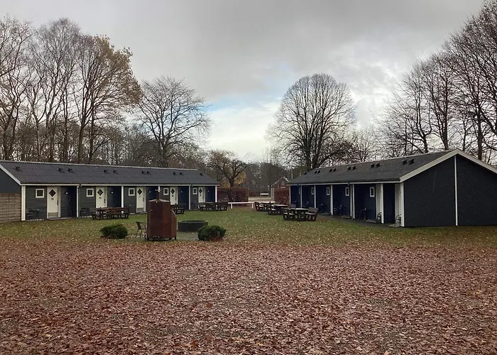 For 2 Guests, Дом отдыха