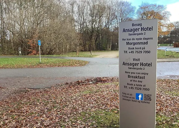 For 2 Guests, * Ansager